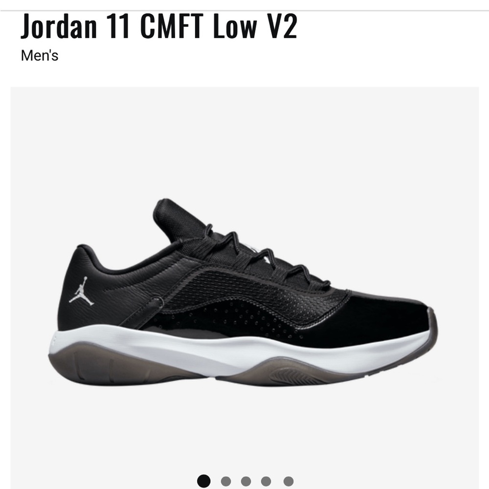 Jordan 11 comfy low v2 size 9.5